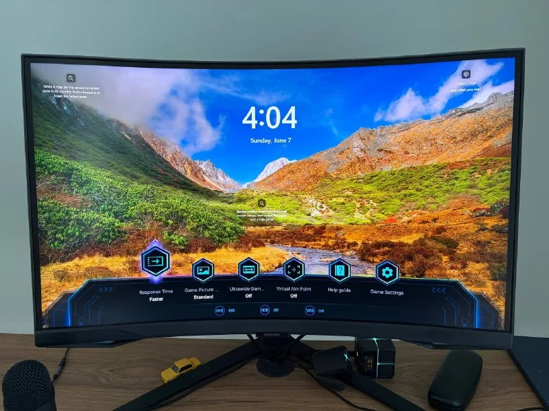 Samsung Odyssey G6 27" monitor 1
