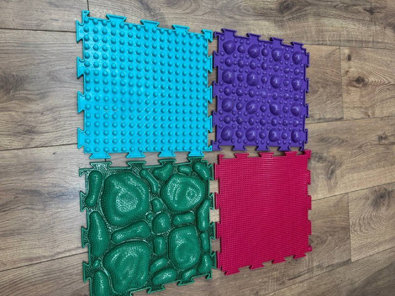 Резиновая плитка для массажа ног