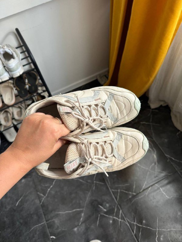 Кроссовки Nike женские 39 размер 2