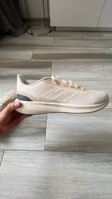 Кроссовки Adidas новые мужские 3
