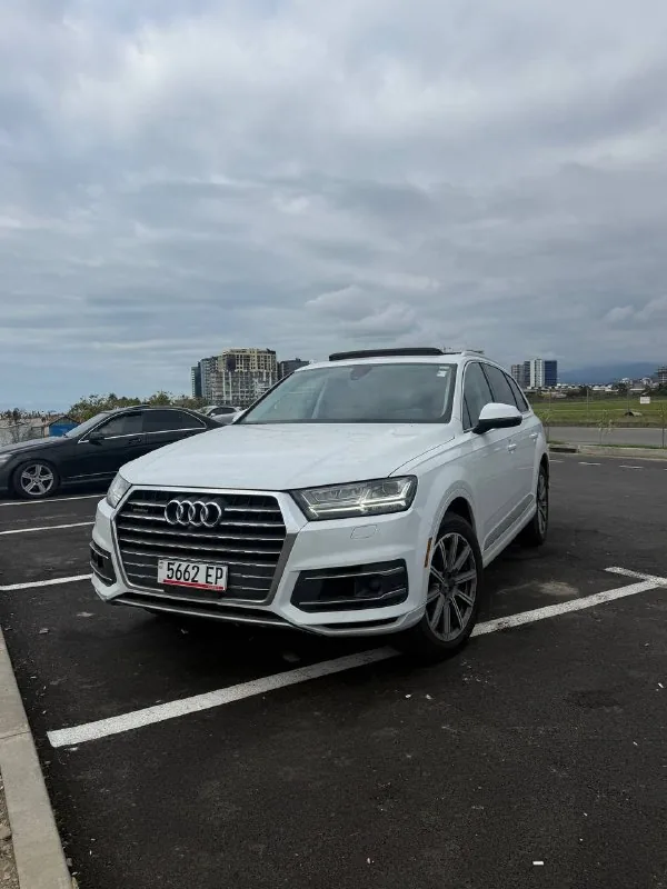Audi Q7 2018 1