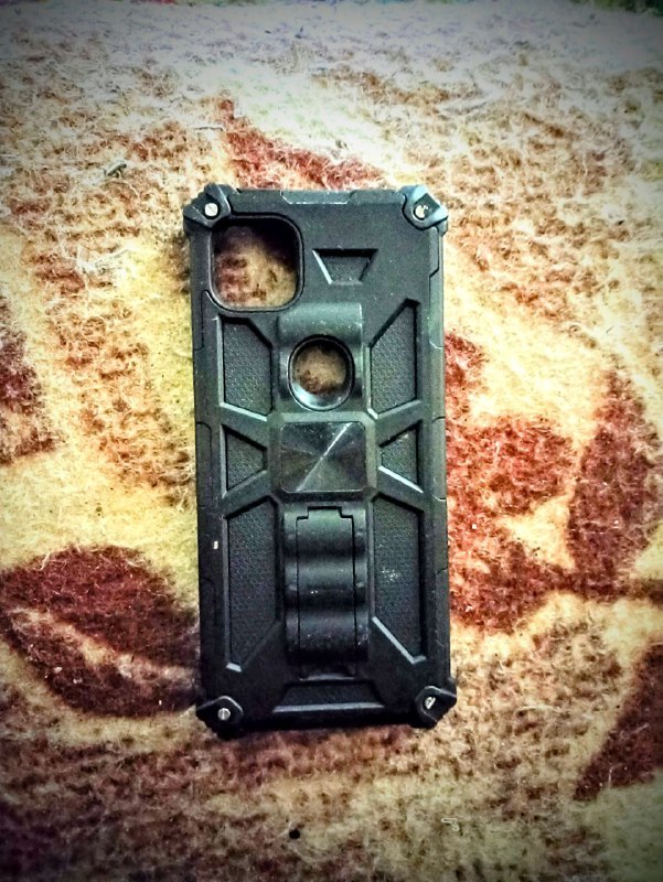 Motorola One 5G Ace + Sturdy Phone Case 3
