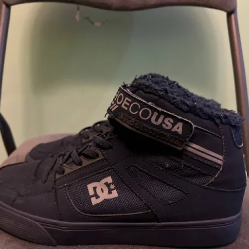 Adidas Stan Smith, Under Armour Runner, DC Shoes, Puma Boots