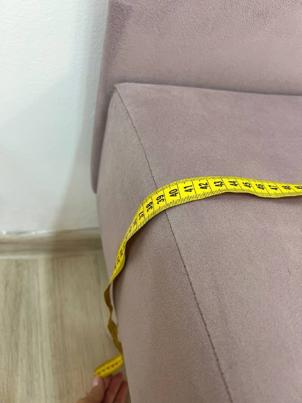 Компактный пыльно-розовый диван 4