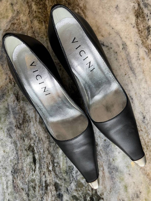 Туфли 36р, Кроссовки 36-37р 2