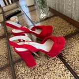 Красные женские босоножки 3