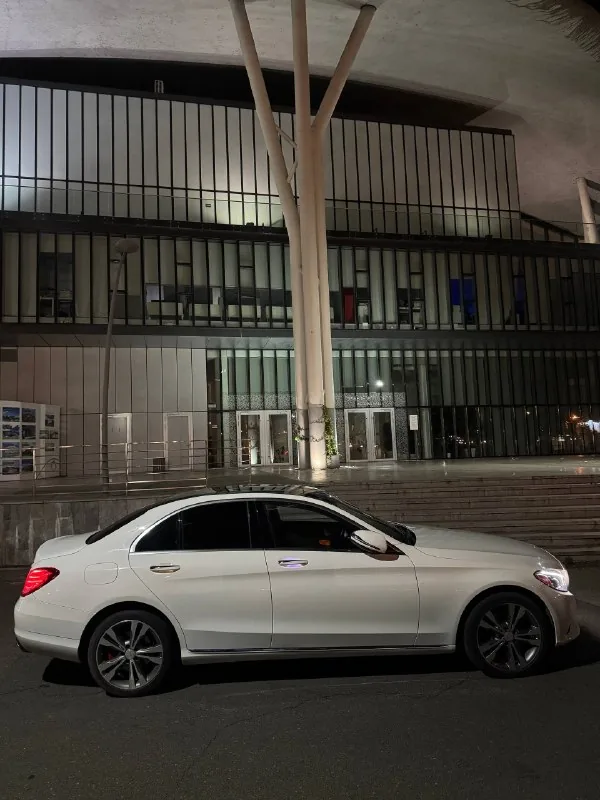 Mercedes-Benz sedan