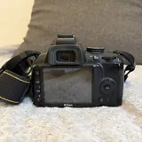 Фотоаппарат Nikon D3000 с объективом 18–55 мм 3