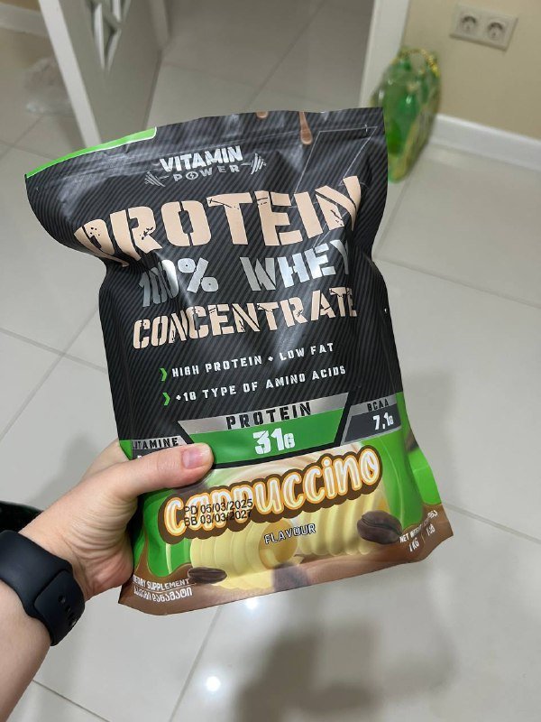 протеин, ожерелье, крем, стакан, фотоальбом