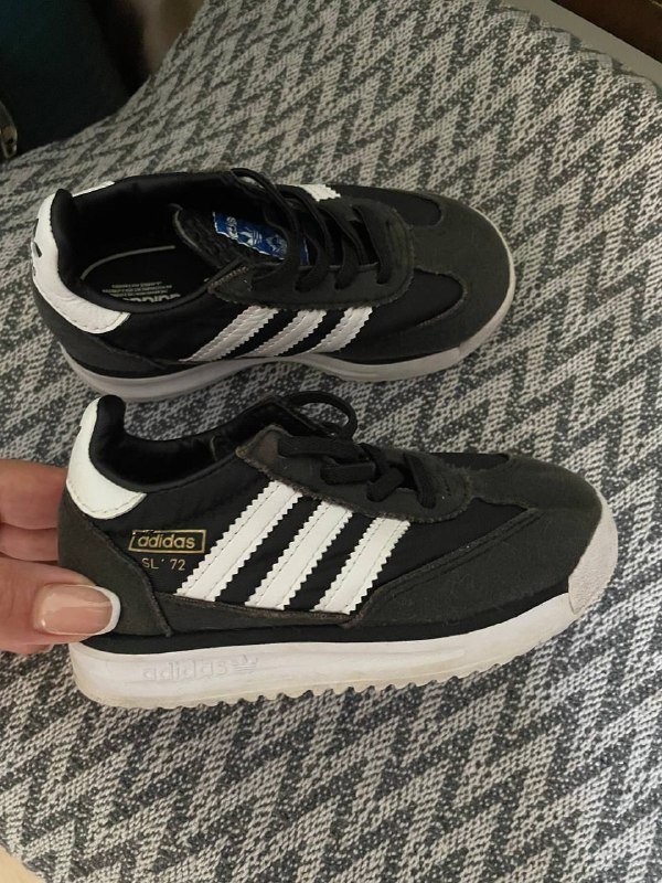 Кроссовки Adidas размер 25