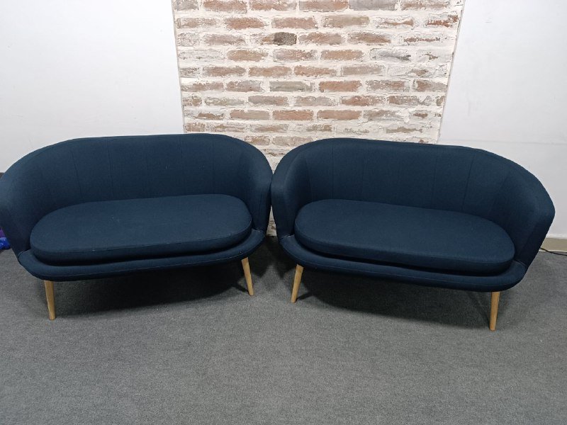 Диван двухместный