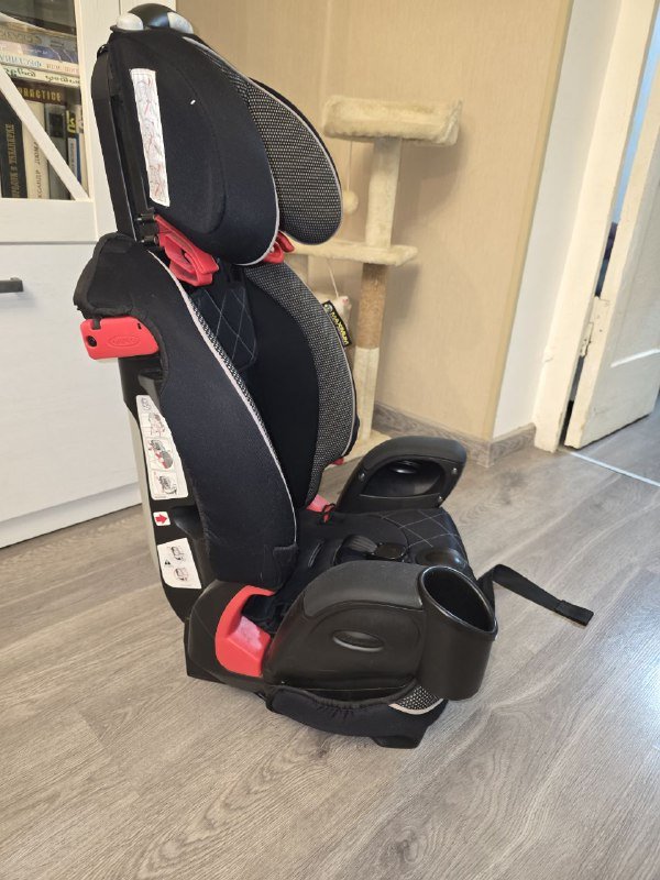 Детское автокресло Graco 9-36 кг 2