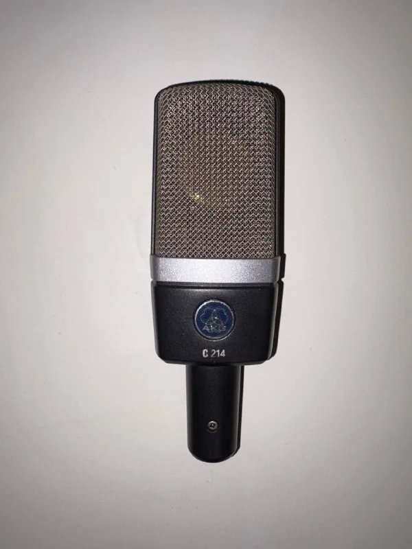 AKG C214 конденсаторный студийный микрофон 1