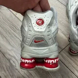 Nike Shox R2 x Supreme 4