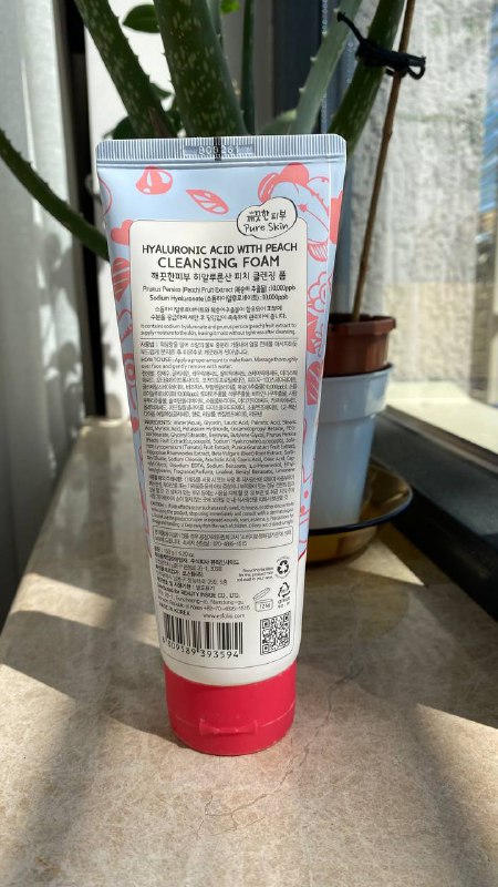 Корейская пенка для умывания Esfolio с гиалуроновой кислотой и персиком 2