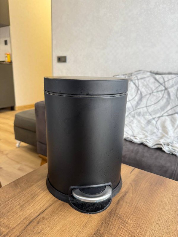 Лосины, джинсы Mom и Stradivarius, кофта Zara, мужские мокасины Zara, синий костюм 7