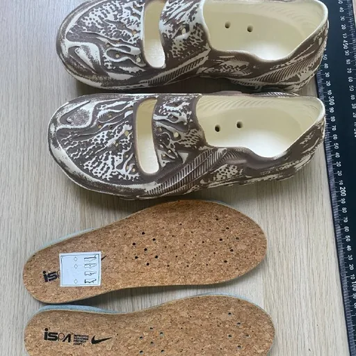 Босоножки Nike Air, кроксы Nike, мокасины Palm Angels