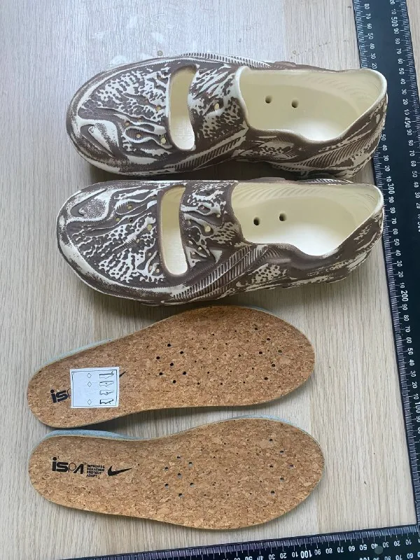 Босоножки Nike Air, кроксы Nike, мокасины Palm Angels 1