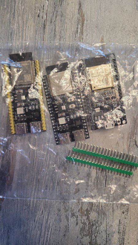 ESP32, програматоры, резисторы, конденсаторы, транзисторы, светодиоды, LCD экраны