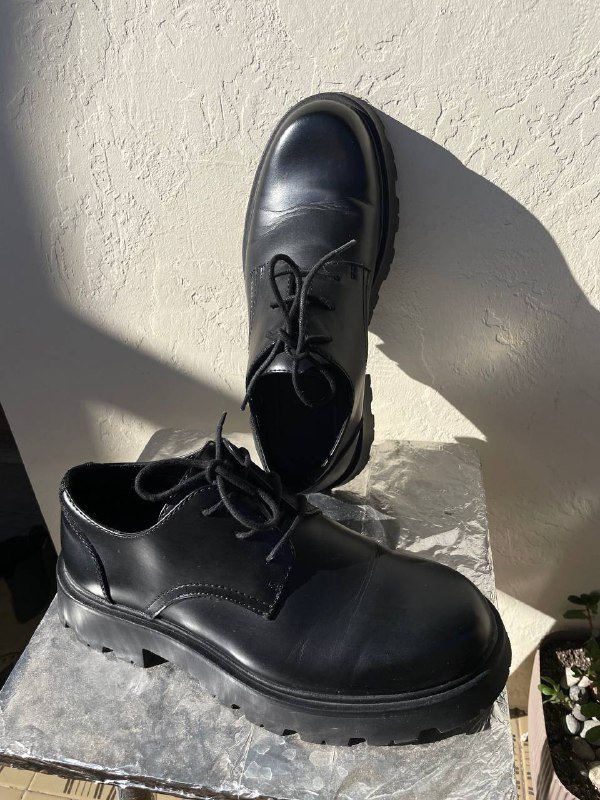 Кожаные куртки, меховые шубы, обувь, штаны, худи женские 7