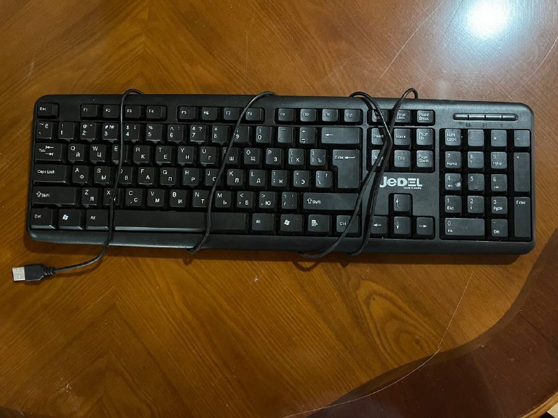 Клавиатура обычная, клавиатура цветная игровая