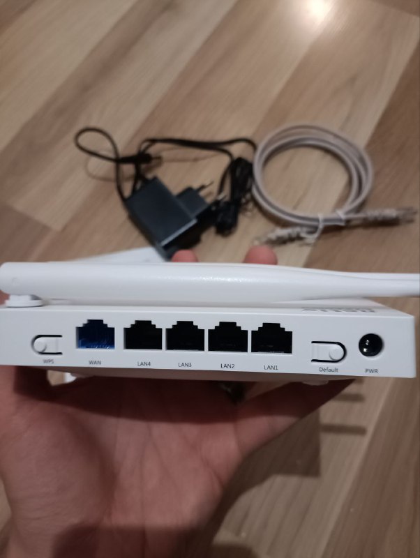 Wi-Fi камера TP-Link Tapo C200, Wi-Fi роутер Netis WF2409E, USB адаптеры 5