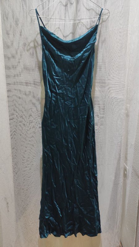 Платье Massimo dutti, кожаная куртка Zara, платье Love republic, шорты radder, кофта lacome, сумка guess, повязка valdisere, горнолыжные очки и варежки Wedze 3