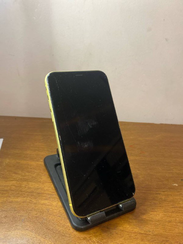 iPhone 11 желтый 128 ГБ 2