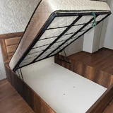Кровать с матрасом 2