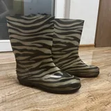 Резиновые сапоги 41–42 размера 2