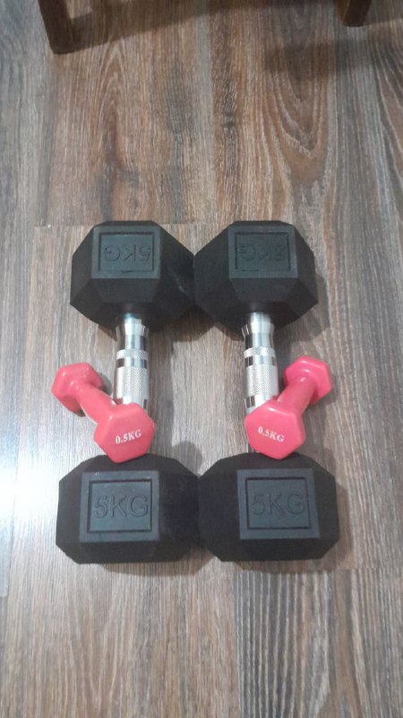 Гантели 5кг и 0.5кг