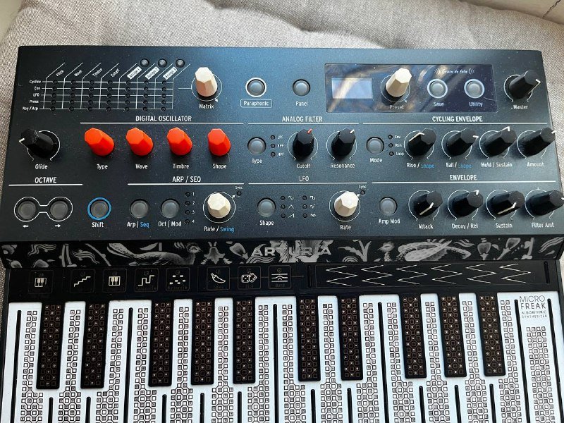 Синтезатор Arturia Microfreak 2