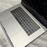 MacBook Pro 15 2016 3