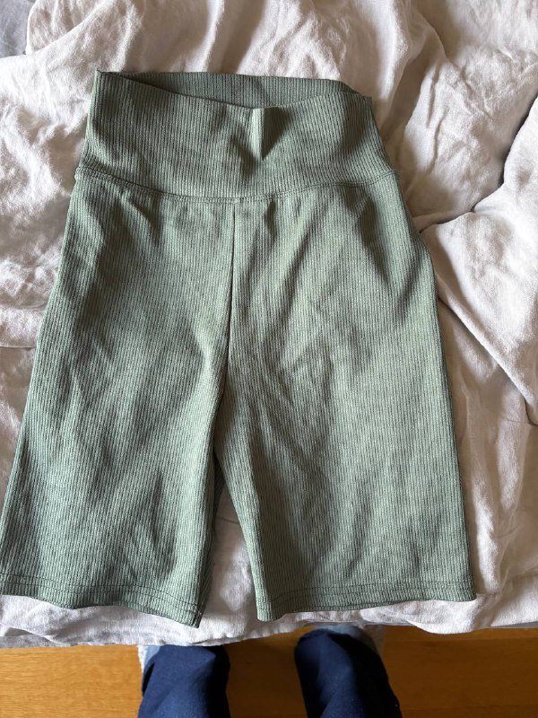 Велосипедки XS/S зеленые и синие