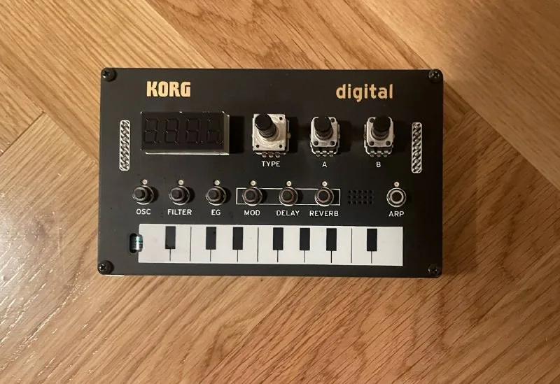 Цифровой синтезатор Korg NTS-1