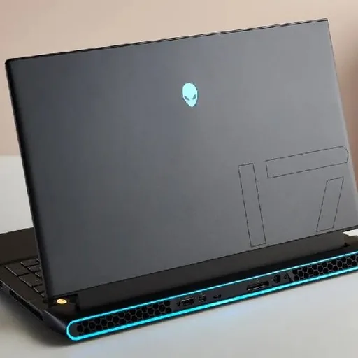 Alienware M17 R3 Gaming Laptop RTX 2070 i7 17.3 inch