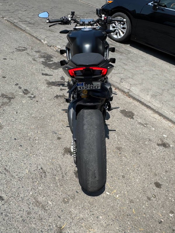 Ducati Streetfighter V4S 2022 9