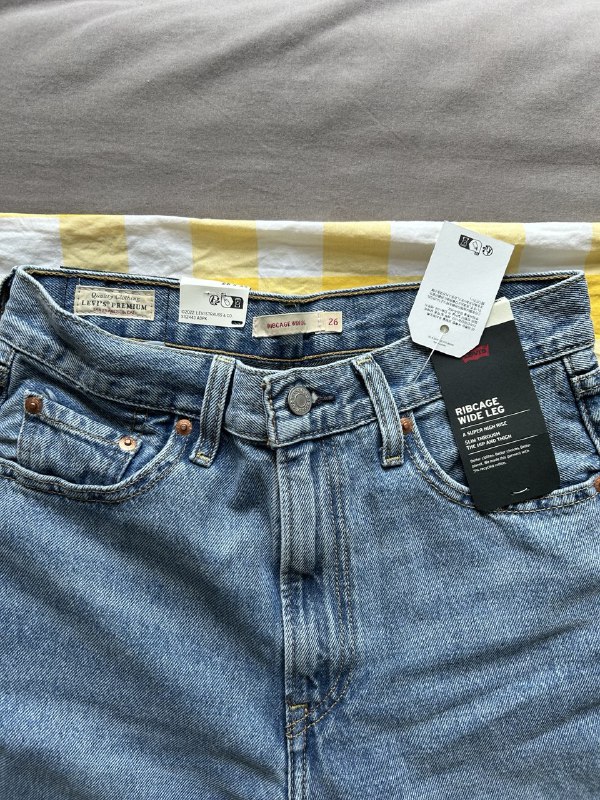 Женские джинсы Levi’s Ribcage Wide Leg