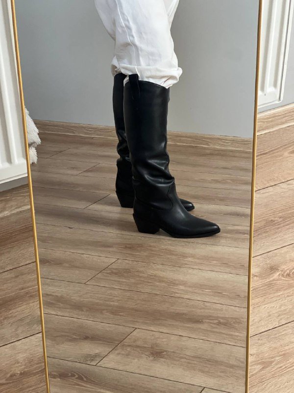 Высокие кожаные сапоги казаки черные 37,5-38 5