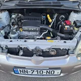 Toyota Vitz 9