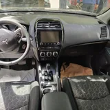Mitsubishi Outlander Sport 6