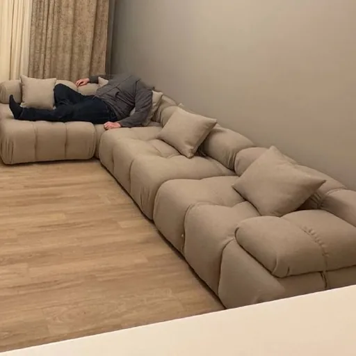 Диван