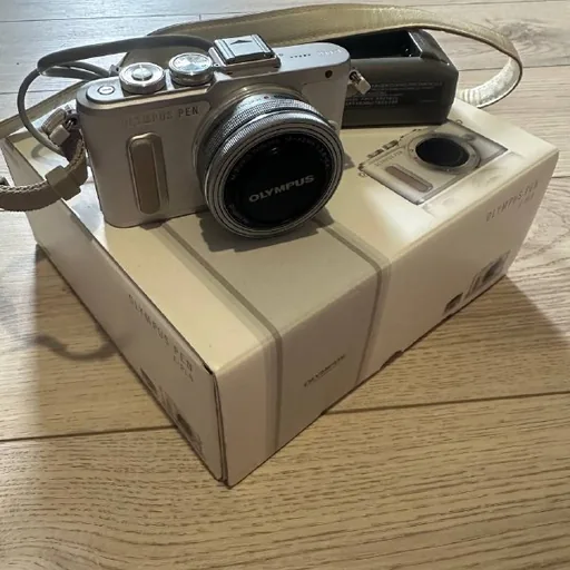 Olympus Pen PL-8 камера