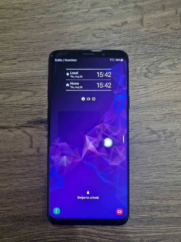 Аудио рекордер Zoom F2, геймпад Gamesir Nova Lite, смартфон Samsung Galaxy S9+ 3