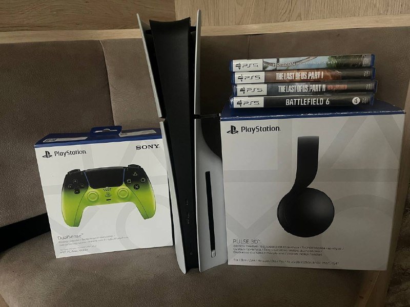 Ps5 slim версия с дисководом, наушники Sony pulse 3d, геймпад, 4 диска