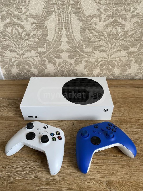 Xbox series s, два джойстика