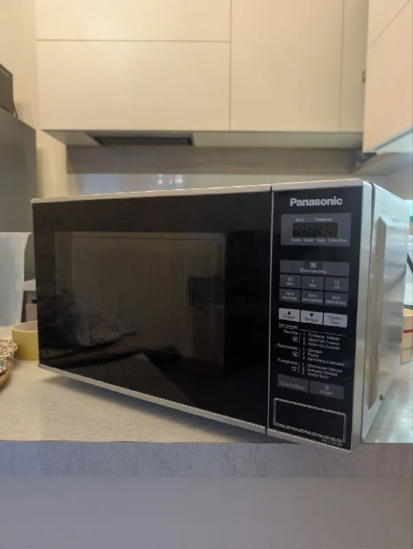 Микроволновка Panasonic NN-ST254M, компьютерное кресло 1