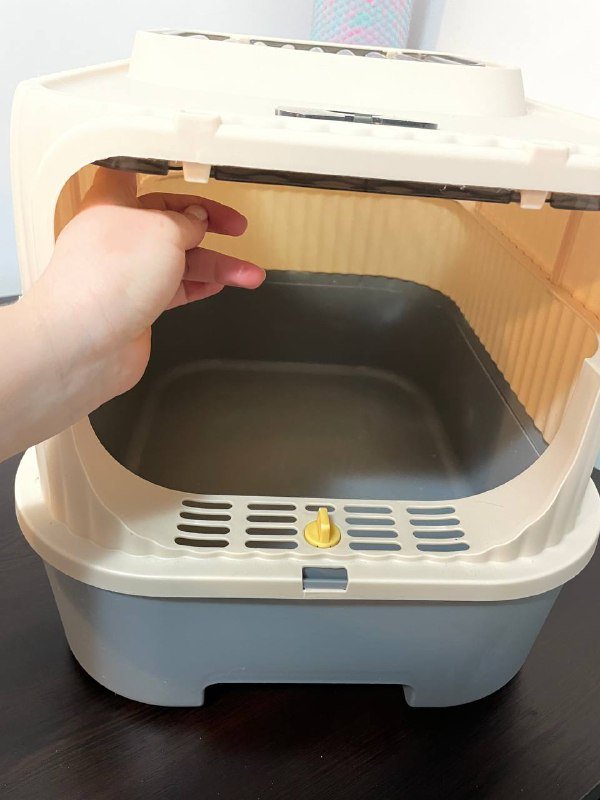 Закрытый кошачий лоток без крыши