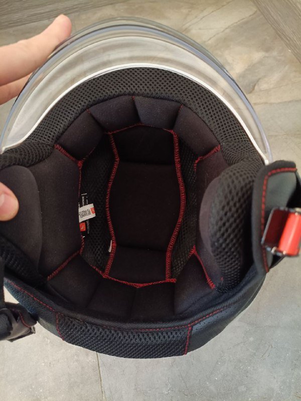 Кофемолка, сумка, мотошлем с защитным чехлом по 50 лари 5