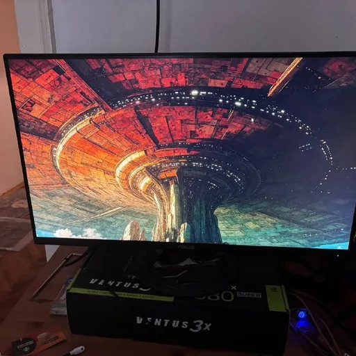 Мониторы ASUS, клавиатура, кабели и переходник